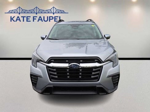 Used 2025 Subaru Ascent Premium AWD/4WD image 2