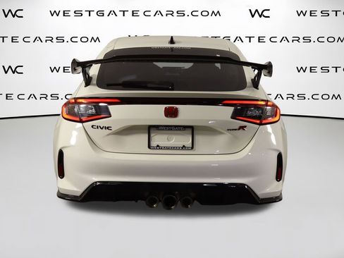 Used 2024 Honda Civic Type R image 4