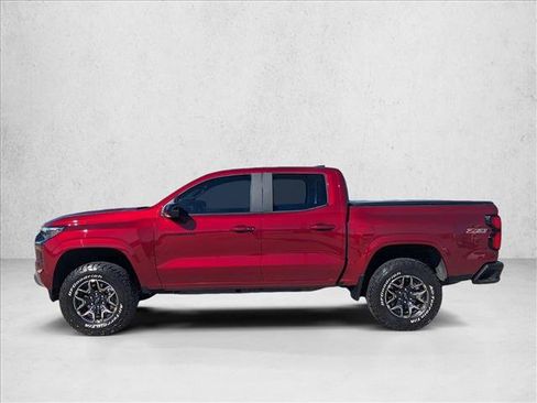 Used 2024 Chevrolet Colorado Z71 w/ Z71 Convenience Package 2 image 9