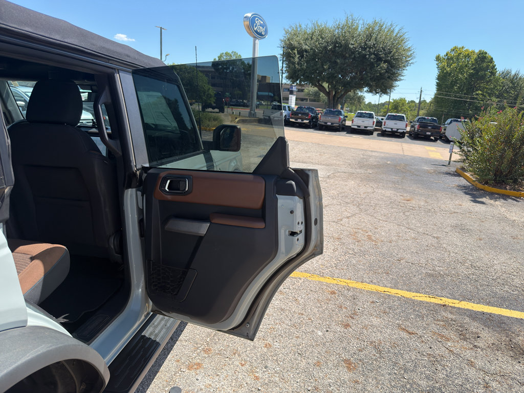 Used 2022 Ford Bronco Outer Banks w/ Sasquatch Package AWD/4WD image 27