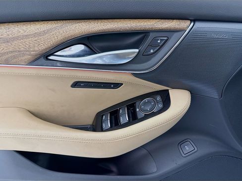 Used 2025 Cadillac CT5 Premium Luxury image 17