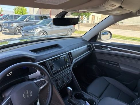 Used 2023 Volkswagen Atlas SE AWD/4WD image 9