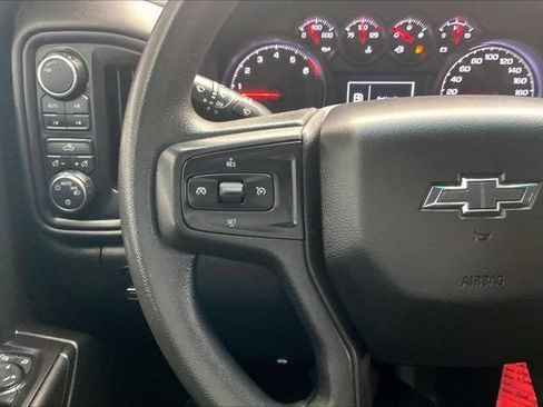 Used 2021 Chevrolet Silverado 1500 Custom Trail Boss w/ LPO, Dark Essentials Package AWD/4WD image 19