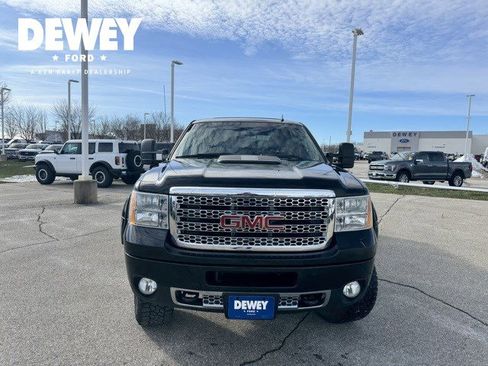 Used 2013 GMC Sierra 2500 Denali w/ Suspension Package, Off-Road image 2