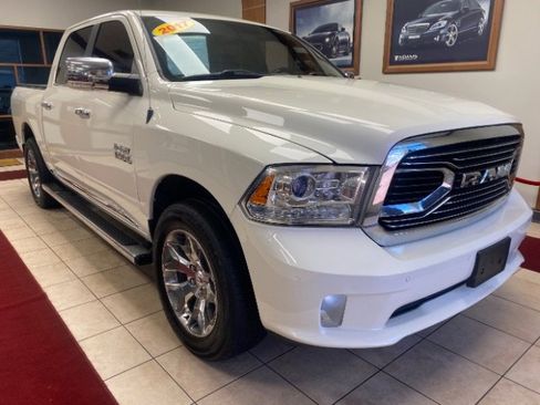 Used 2017 RAM 1500 Limited image 8
