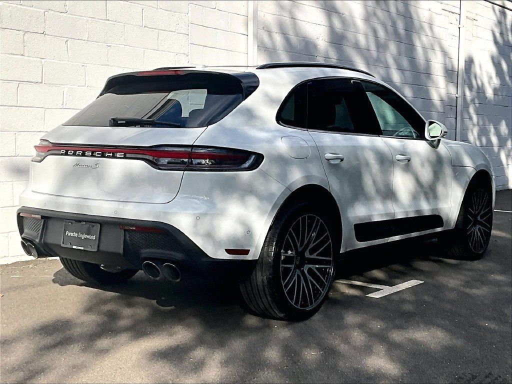 Certified 2026 Porsche Macan S AWD/4WD image 17