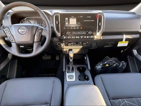 New 2026 Nissan Frontier SV w/ SV Convenience Package image 5