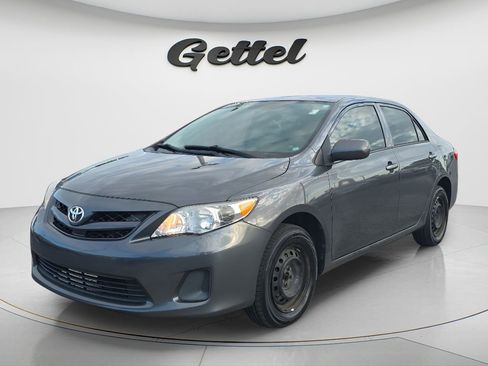 Used 2013 Toyota Corolla L FWD image 1