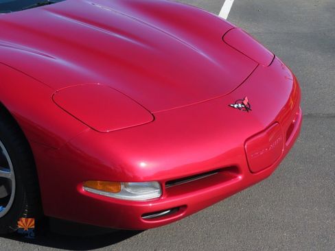 Used 2004 Chevrolet Corvette Convertible w/ Preferred Equipment Group image 33