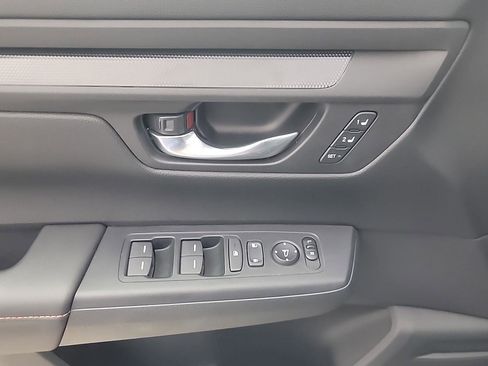 Certified 2025 Honda CR-V Sport-L image 37