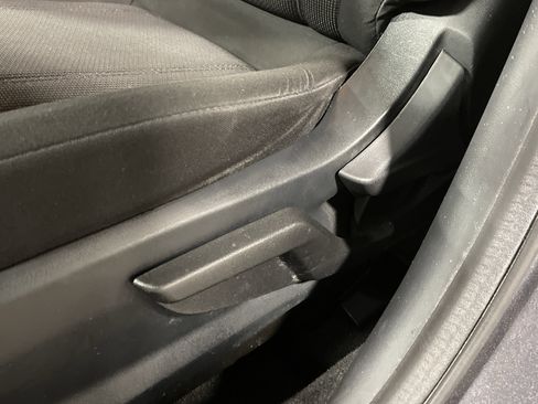 Used 2019 Subaru Impreza 2.0i image 9