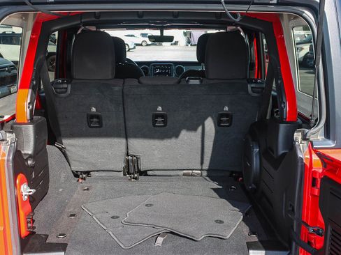 Used 2023 Jeep Wrangler Sport S image 28