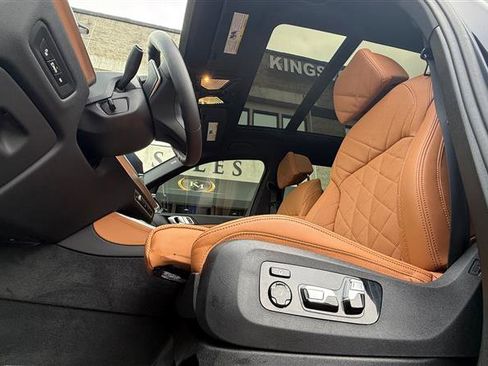 Used 2025 BMW X5 xDrive50e w/ M Sport Package image 15