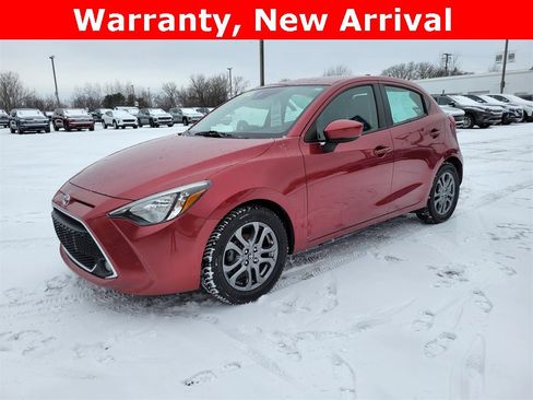 Used 2020 Toyota Yaris LE image 4