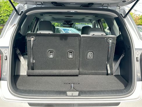 Used 2021 Hyundai Palisade SEL w/ Cargo Package image 27