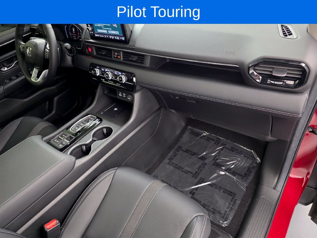 Used 2025 Honda Pilot Touring image 31