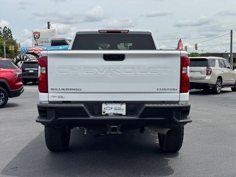Used 2026 Chevrolet Silverado 2500 Custom w/ Custom Convenience Package AWD/4WD image 4