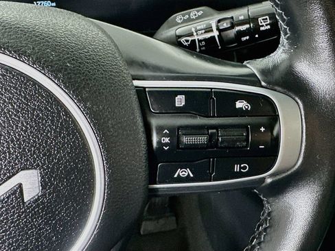 Certified 2024 Kia Sportage EX AWD/4WD image 10