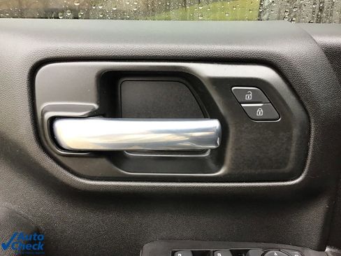 Used 2021 Chevrolet Silverado 1500 Custom Trail Boss image 25