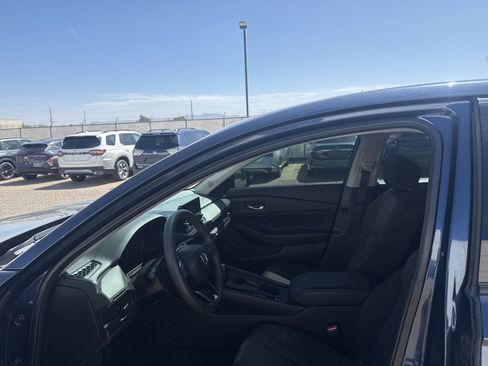 Used 2023 Honda Accord EX image 12