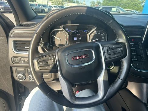 Used 2021 GMC Yukon XL SLT w/ Rear Media and Nav Package RWD image 24