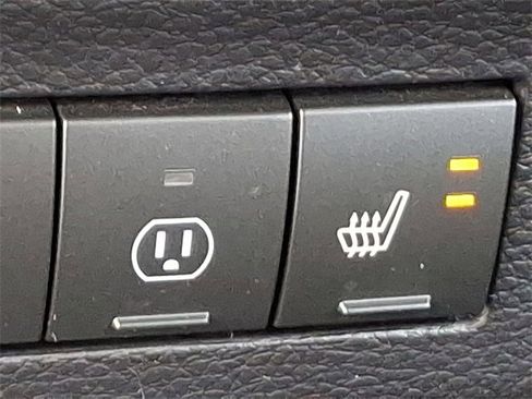 Used 2018 Jeep Wrangler Unlimited Sahara w/ Connectivity Group image 24