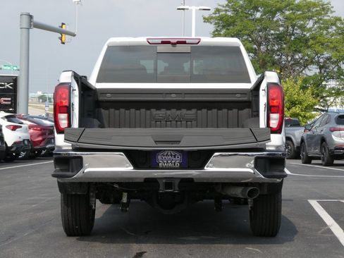 New 2025 GMC Sierra 2500 SLE w/ SLE Value Package; image 27