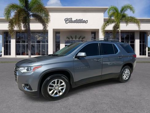 Used 2020 Chevrolet Traverse LT image 7