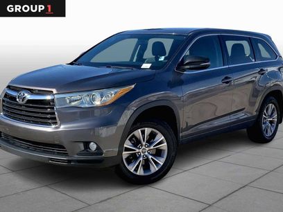 Used 2016 Toyota Highlander LE