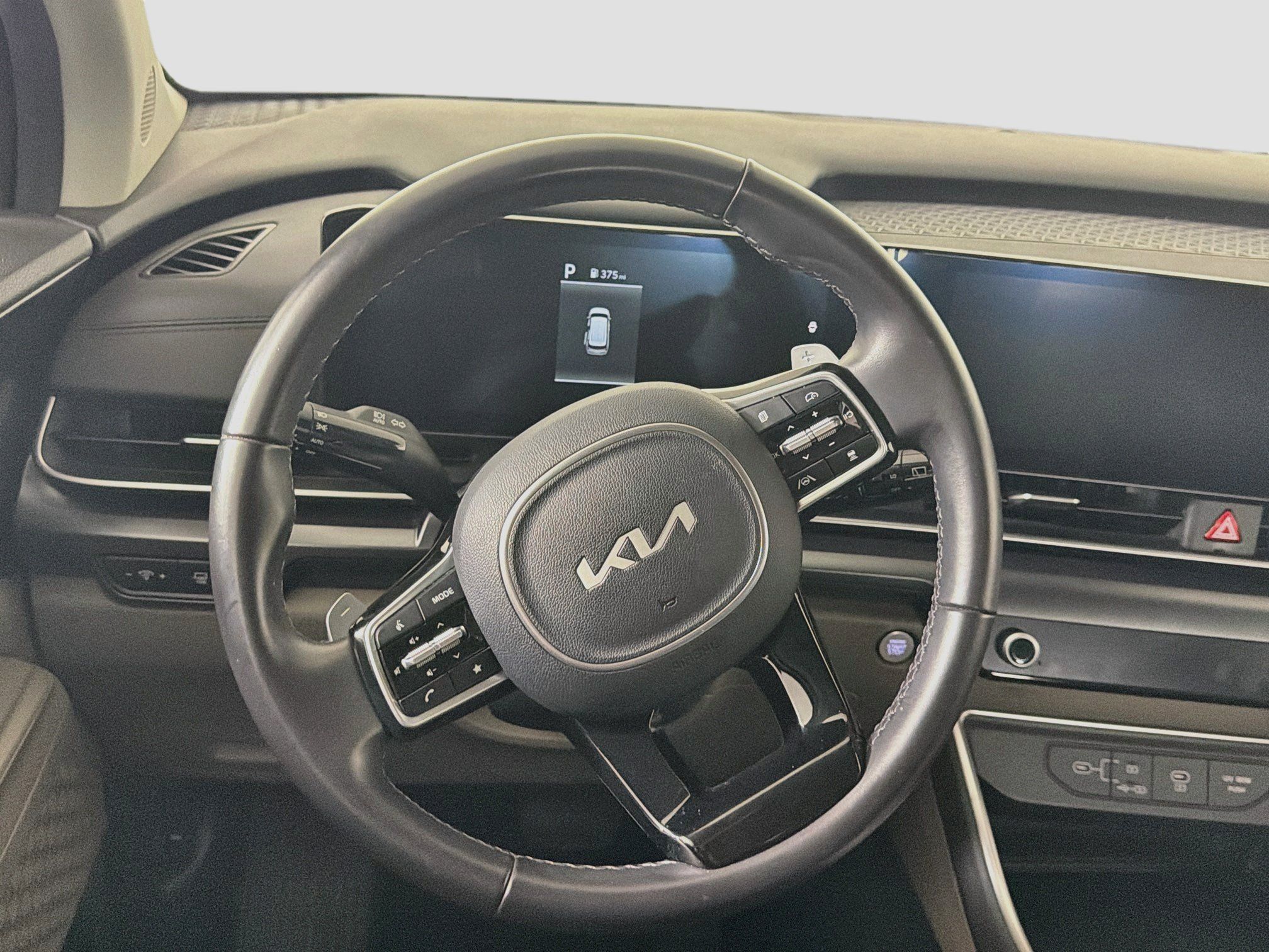 Used 2026 Kia Carnival LXS FWD image 17