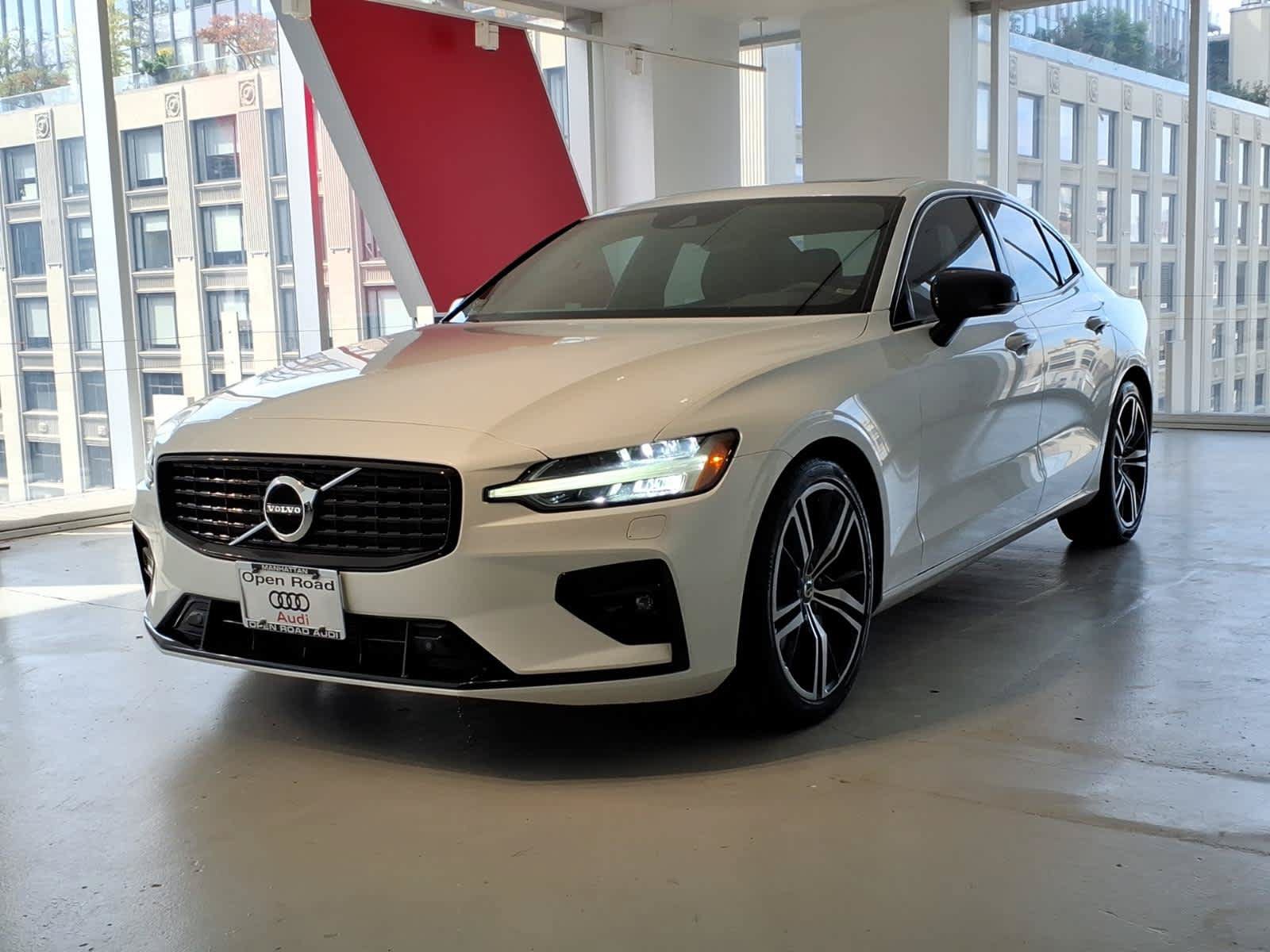 Used 2022 Volvo S60 B5 R-Design w/ Climate Package AWD/4WD image 1