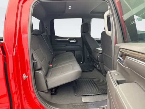 Used 2024 Chevrolet Silverado 1500 LT image 17