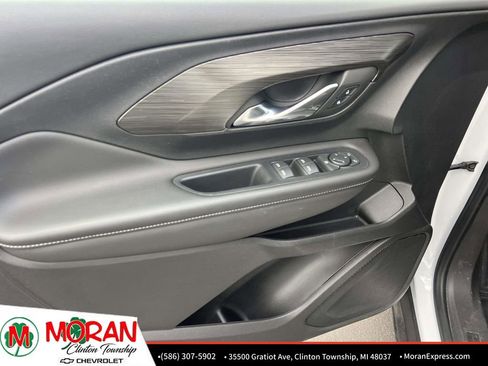 Certified 2023 GMC Terrain SLE w/ Driver Convenience Package image 14