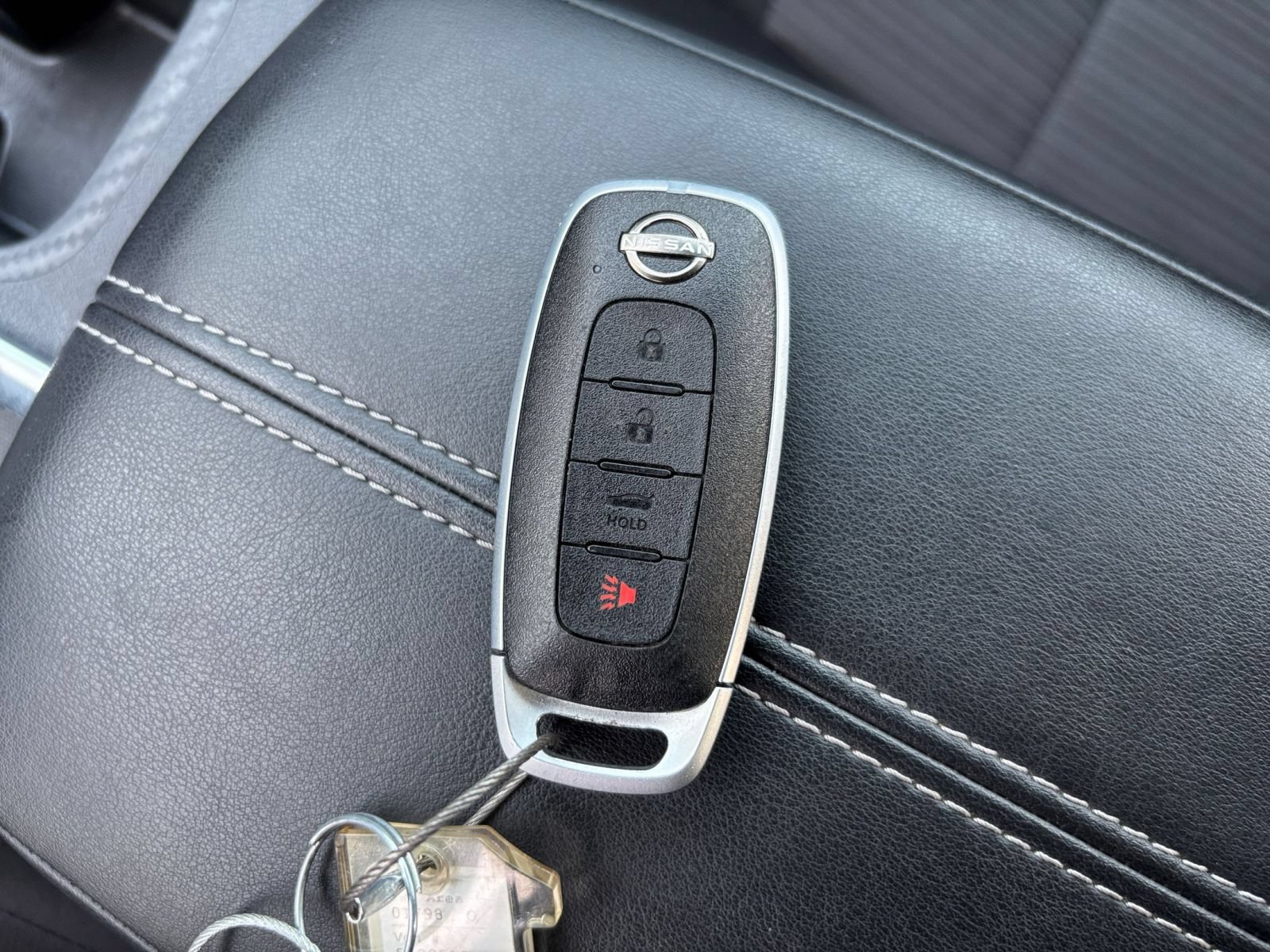 Used 2025 Nissan Sentra SV FWD image 18