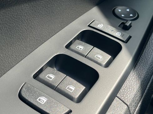 New 2025 Kia Sportage LX FWD image 22