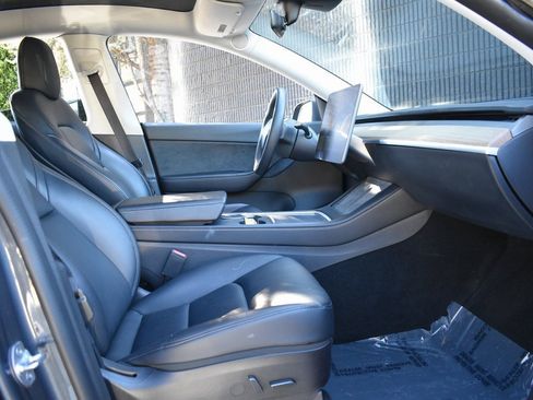 Used 2022 Tesla Model Y Performance image 29