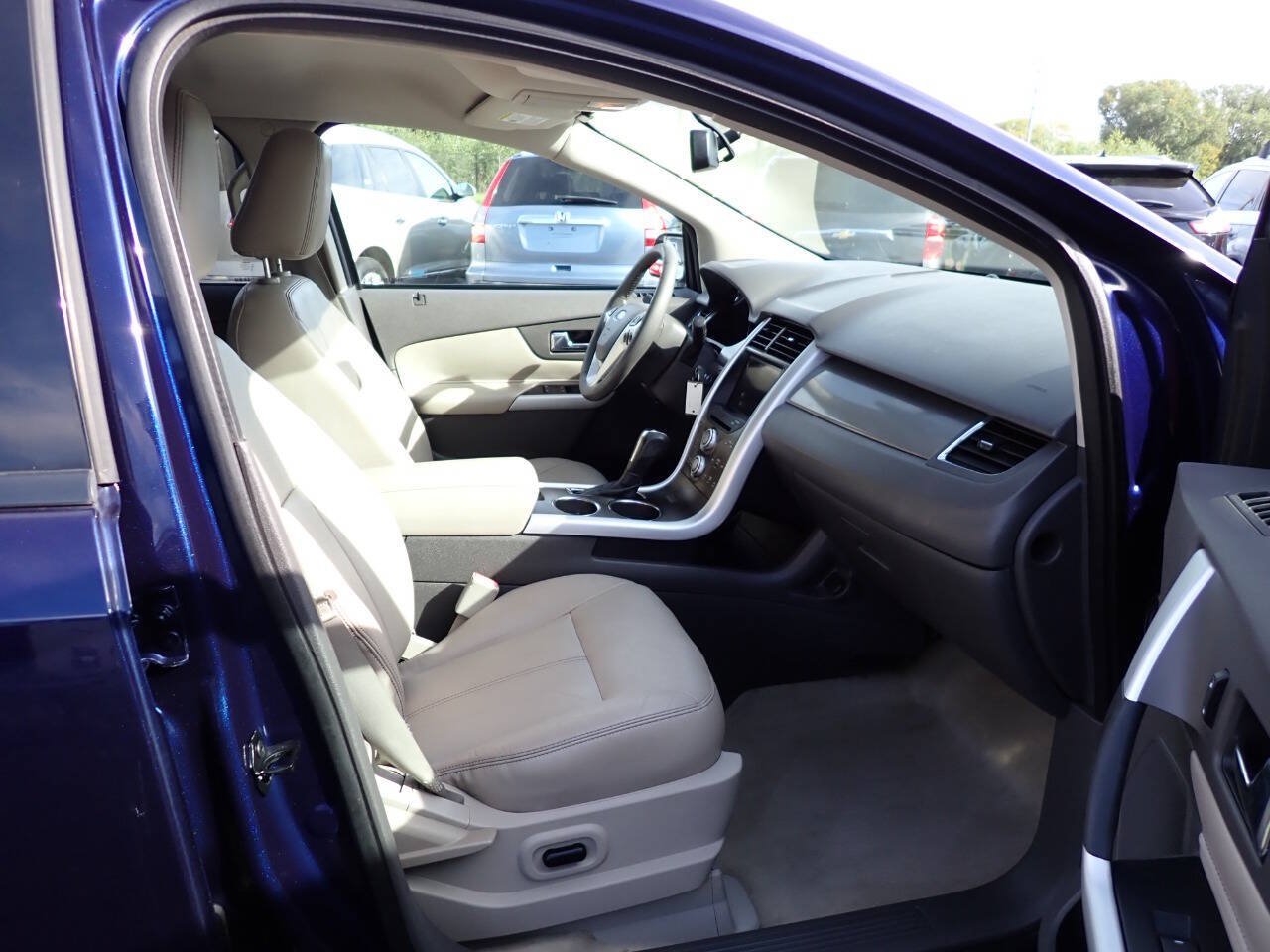 Used 2011 Ford Edge SEL w/ 202A Rapid Spec Order Code AWD/4WD image 9