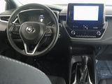 Used 2023 Toyota Corolla SE image 2