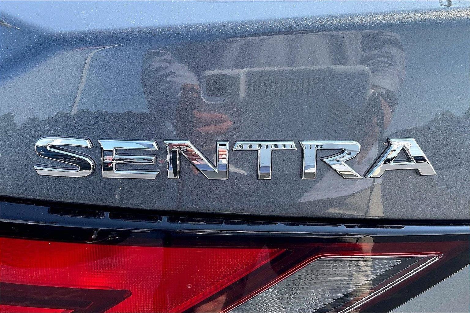 Certified 2025 Nissan Sentra SV FWD image 9