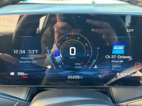 Used 2025 Chevrolet Equinox LT image 40