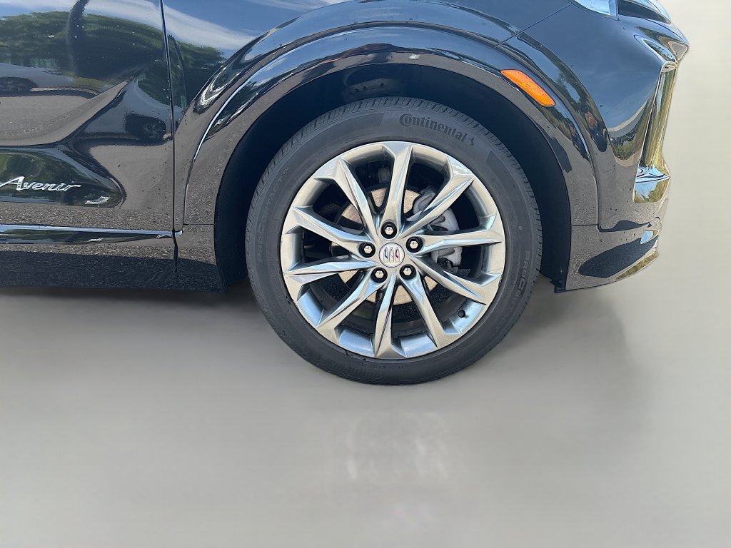 Used 2025 Buick Encore GX Avenir w/ Avenir Technology Package FWD image 11