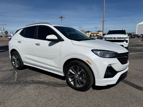 Used 2021 Buick Encore GX Select w/ Advanced Technology Package image 3