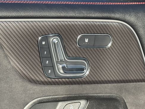 Certified 2025 Mercedes-Benz GLB 35 AMG 4MATIC image 20