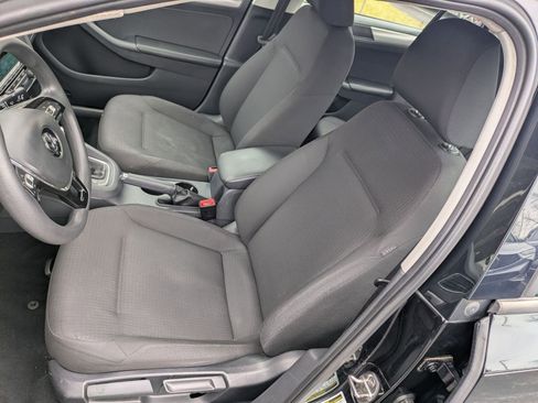 Used 2015 Volkswagen Jetta SE image 16