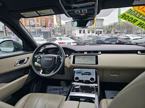 Used 2020 Land Rover Range Rover Velar R-Dynamic S image 16