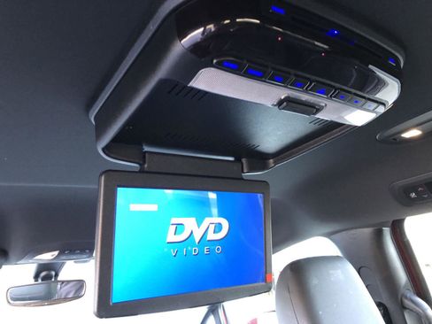 Used 2020 Chrysler Pacifica Touring-L image 20