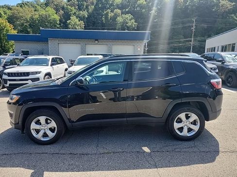 Used 2019 Jeep Compass Latitude w/ Cold Weather Group AWD/4WD image 4