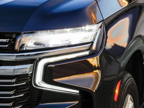 Used 2024 Chevrolet Suburban Premier image 5