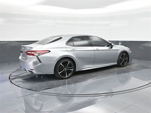 Certified 2018 Toyota Camry XSE image 15