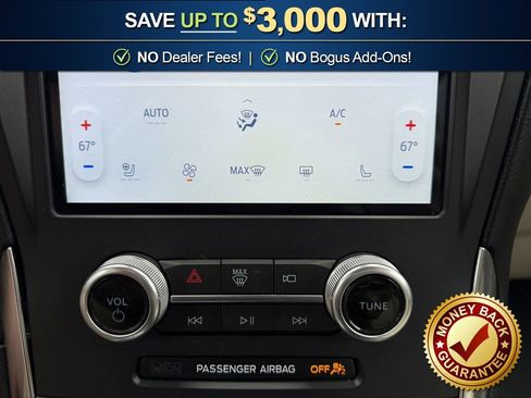 Used 2021 Ford Edge Titanium image 28